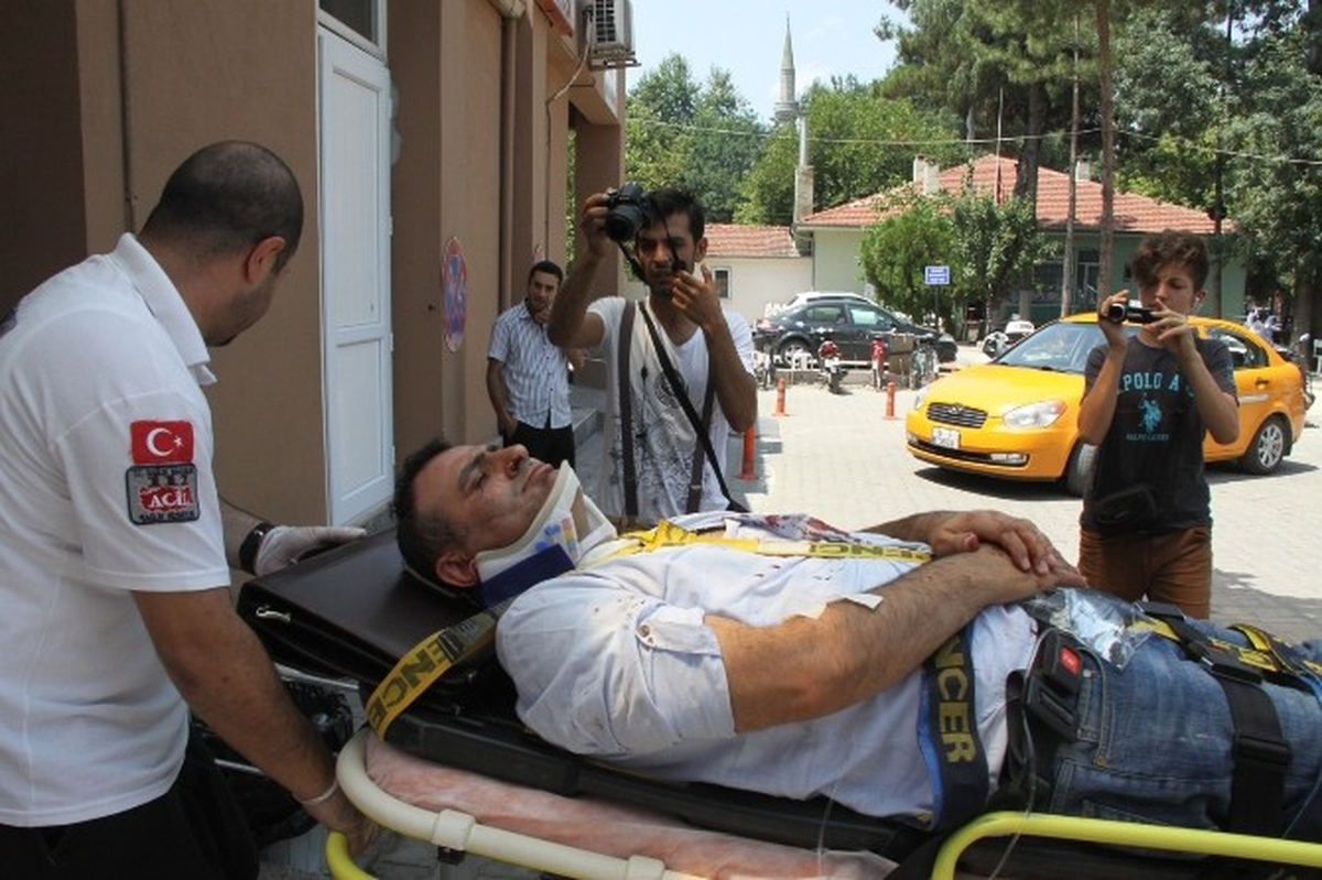 Bursa\'daki 3 Ayrı Kazada 4 Kişi Yaralandı