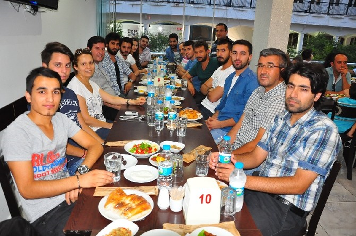 Manisa\'da Çelik-İş Sendikası, Basını İftar Yemeğinde Ağırladı