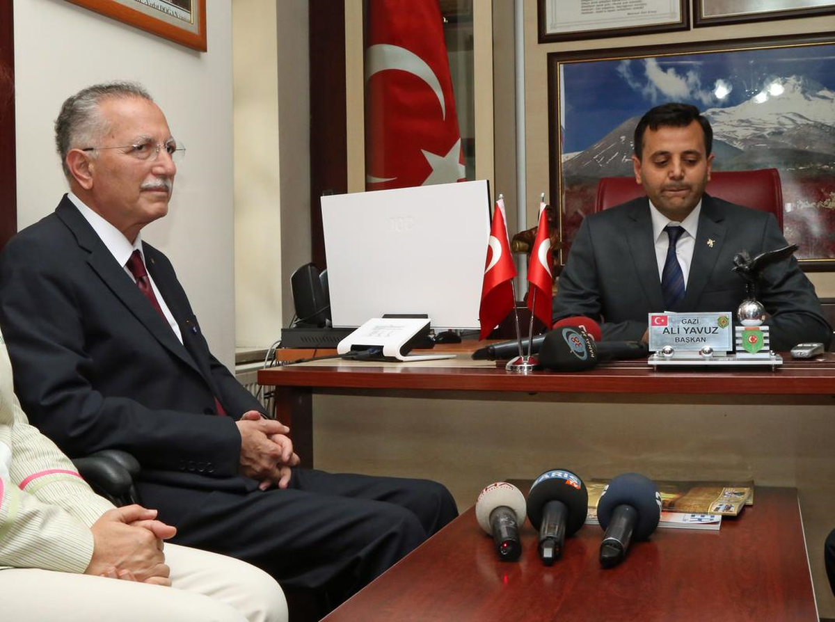 Cumhurbaşkanı Adayı İhsanoğlu,kayseri\'de