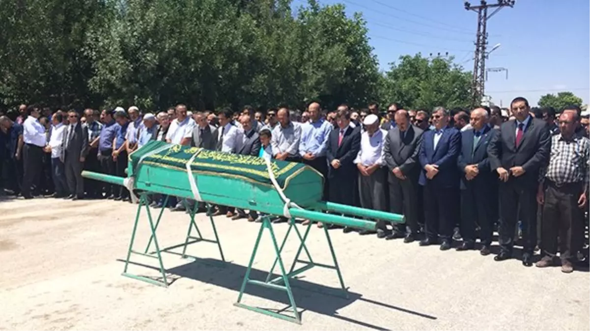 Dışişleri Bakanı Davutoğlu Konya\'da