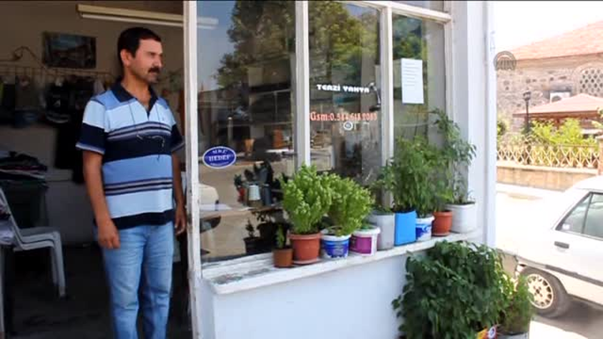 Ezineli terzinin "çiçek" tepkisi -