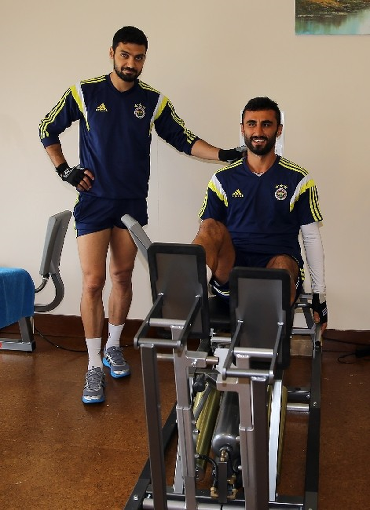 Fenerbahçe Yeni Sezon Hazırlıklarını Sürdürüyor