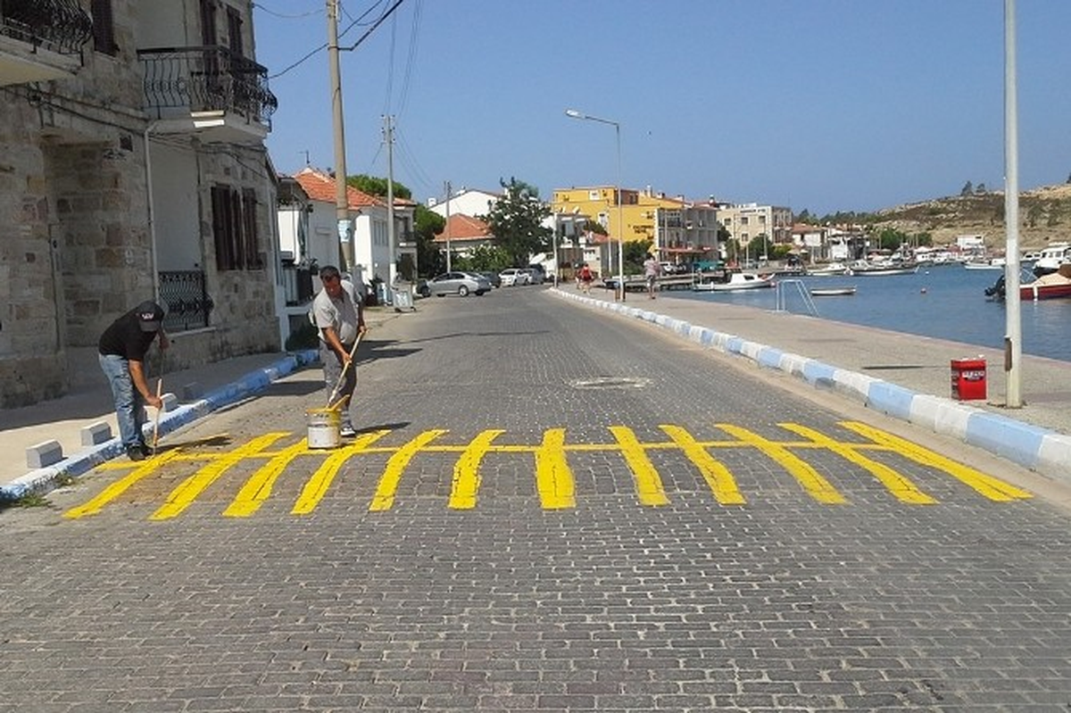 Foça\'da Yollara Çekidüzen