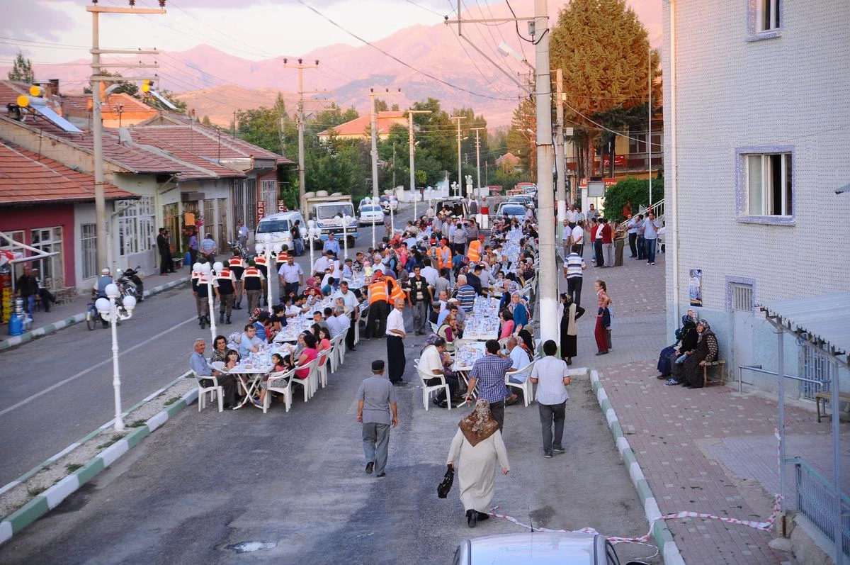 Halkapınar Belediyesinden İftar