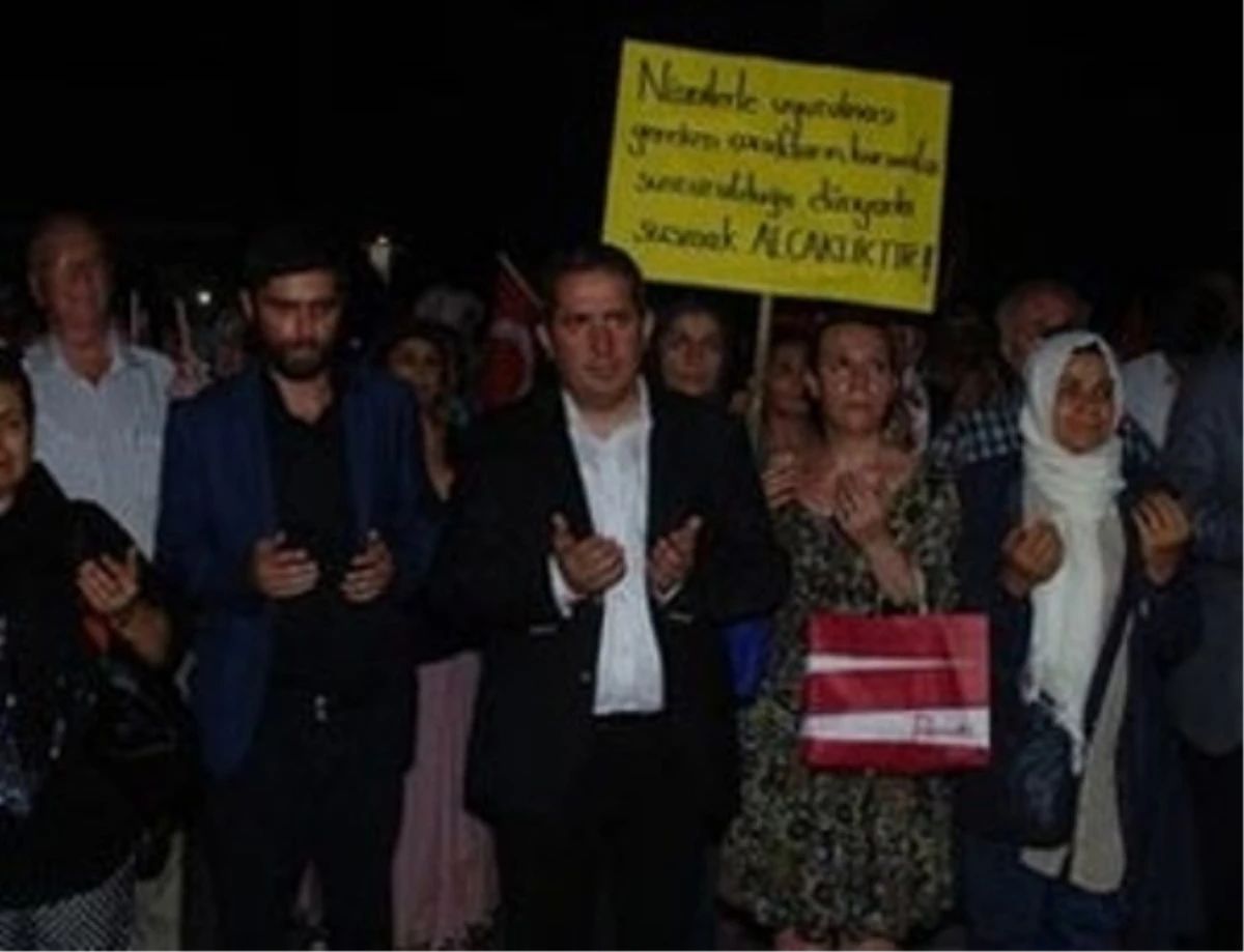 İsrail\'in Gazze\'ye Yönelik Saldırılarının Protesto Edilmesi