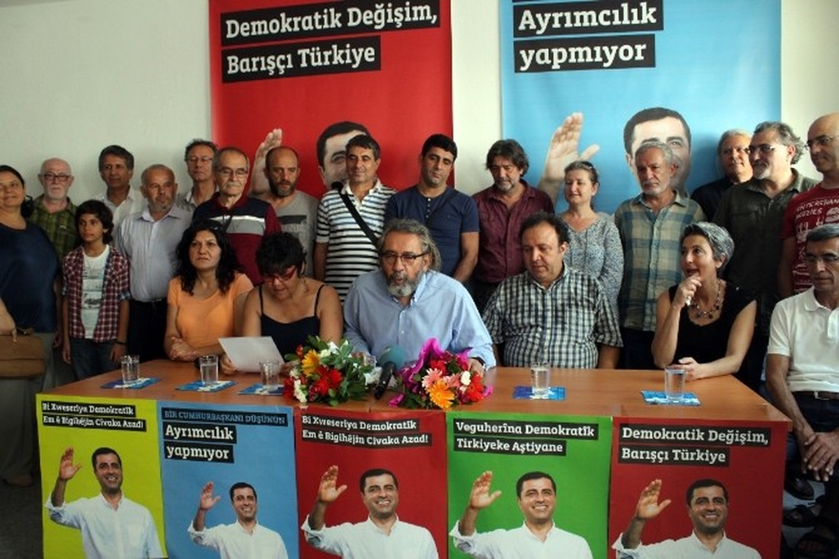 İzmirli 247 Aydından Demirtaş\'a Destek