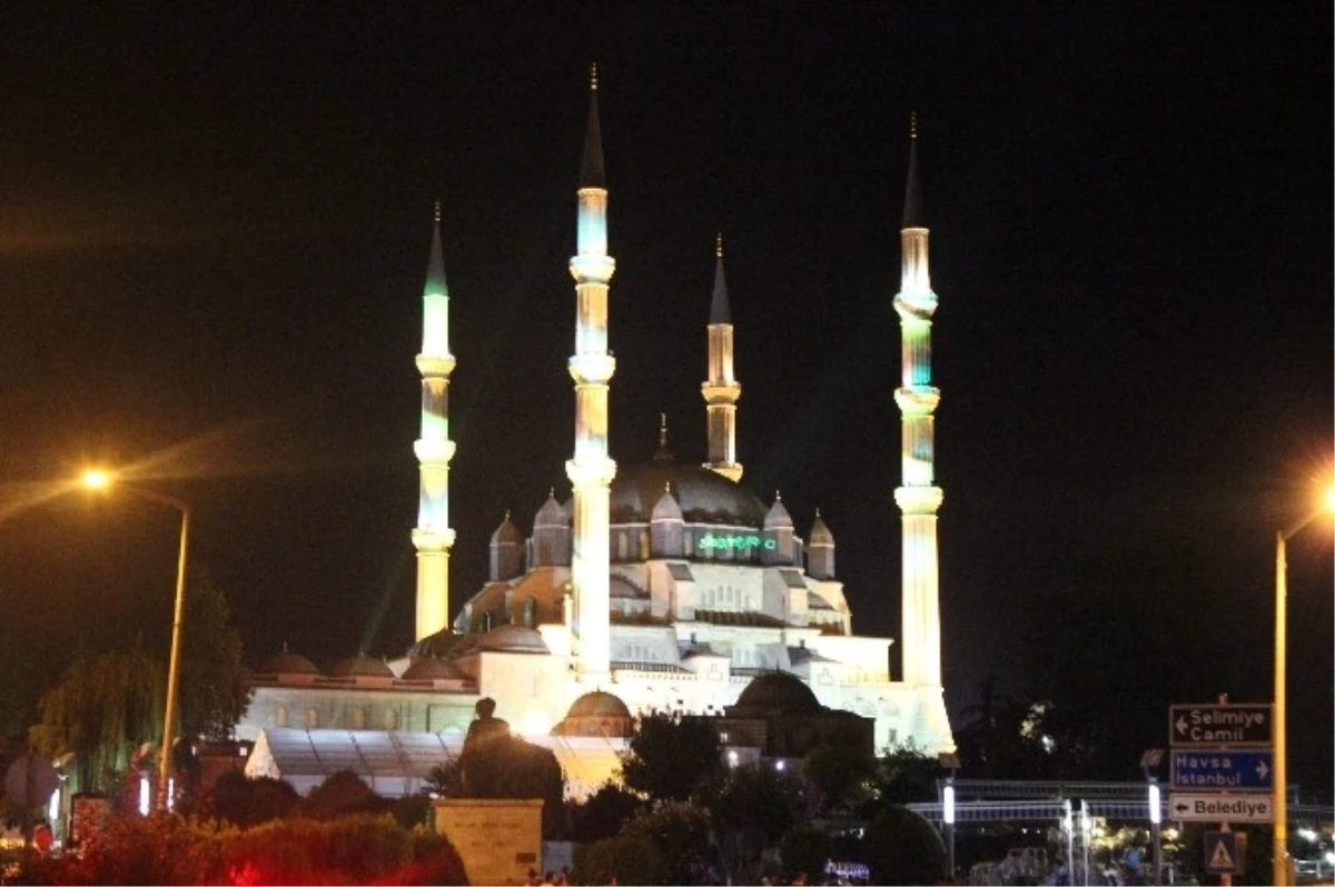 Kadir Gecesinde Selimiye Cami Doldu Taştı