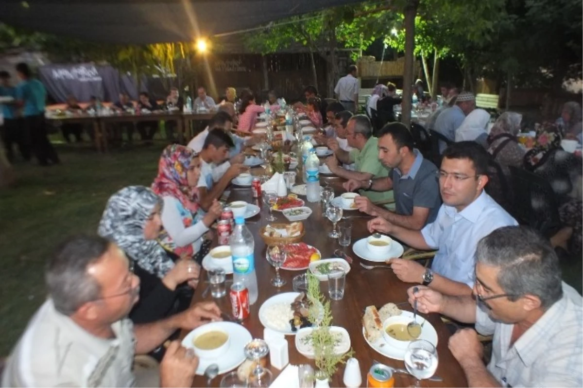 Korkuteli Kaymakamlığından Şehit ve Gazi Ailelerine İftar