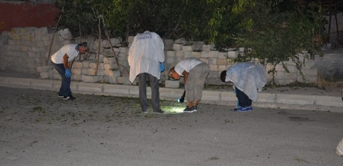 Mersin\'de El Yapımı Bomba Patladı
