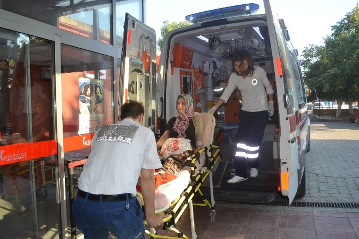 Minibüs Yayanın Ayağını Ezdi