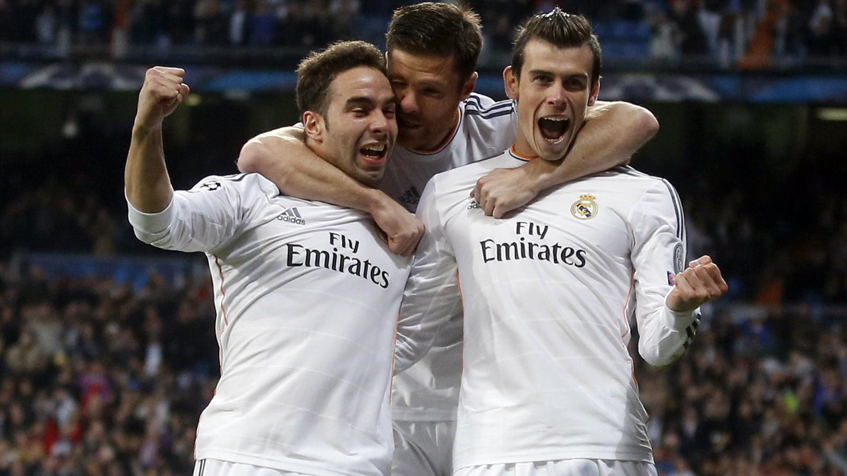 Real Madrid\'in Yıldızları Yüzme Yarışı Yaptı