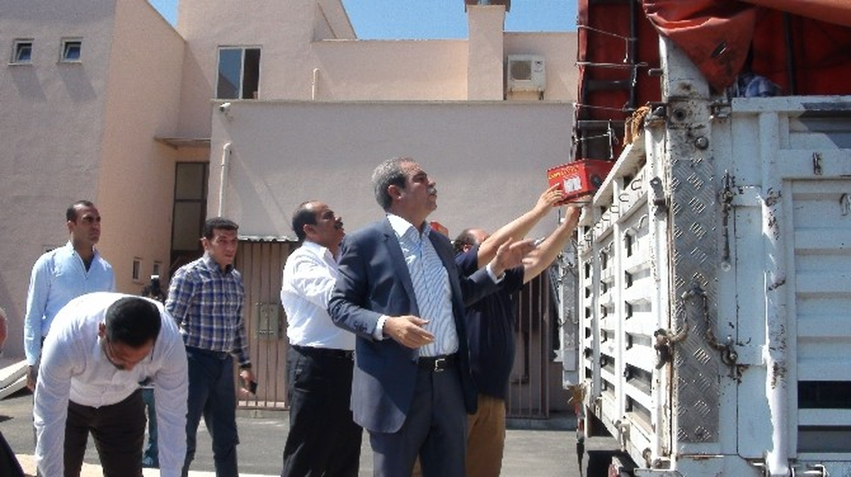 Şanlıurfa\'dan Suriye\'ye 2 Yardım Tırı Gönderildi