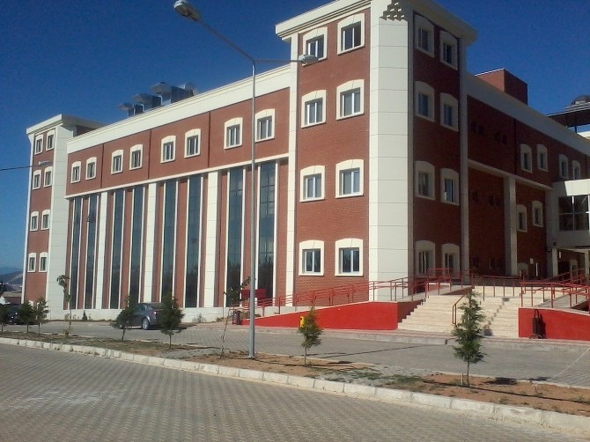 Şeyh Edebali Üniversitesi Yüzde 94 Oranında Doldu