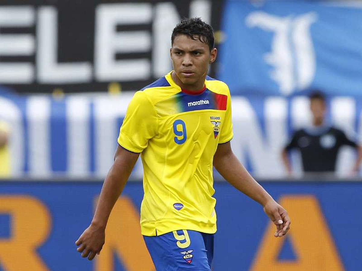 Swansea, Montero\'yu Kadrosuna Kattı