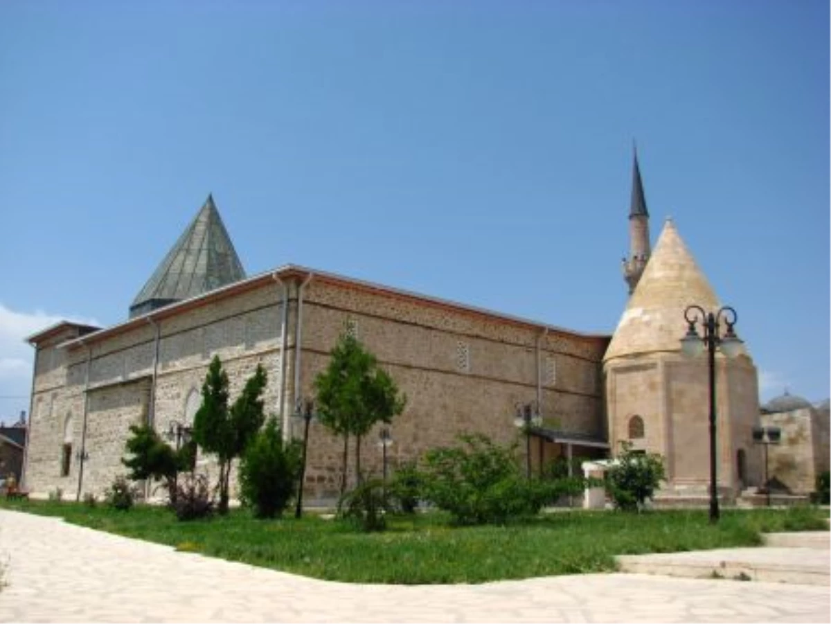Tarihi Eşrefoğlu Camii, "Kalıcı Dünya Mirası" Olmaya Aday