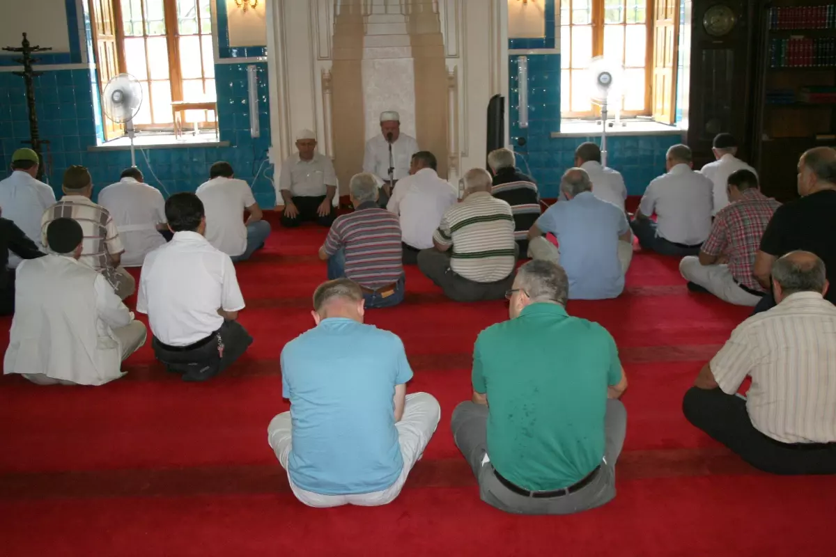 TSK Mehmetçik Vakfı 7 İlde Mevlit Okutacak