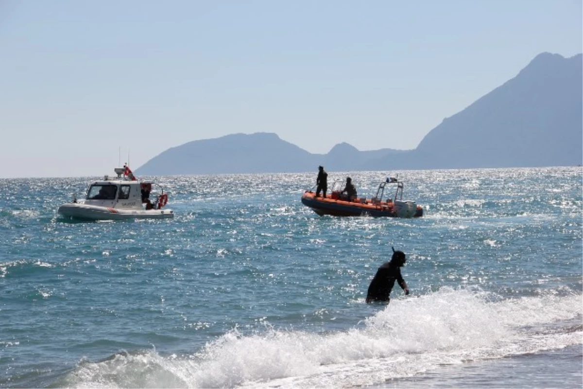 Antalya\'da Rus Turist Denizde Boğuldu