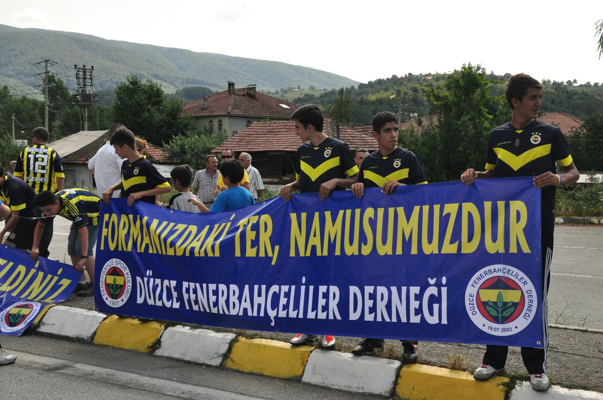 Fenerbahçe Aşkı Engel Tanımadı
