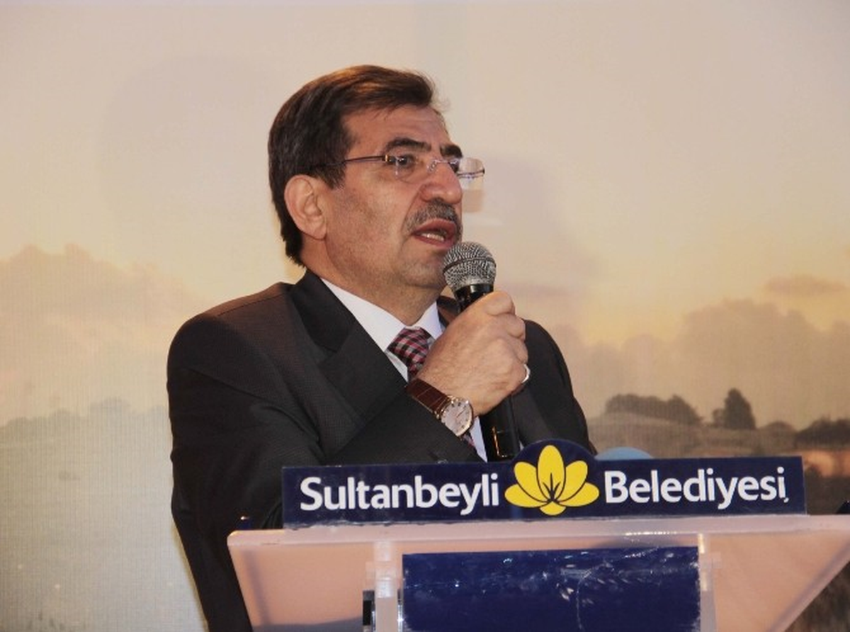 Bakan Güllüce: "Hitler\'i Taklit Eden İsrail\'in Sonu Perişan Olsun"