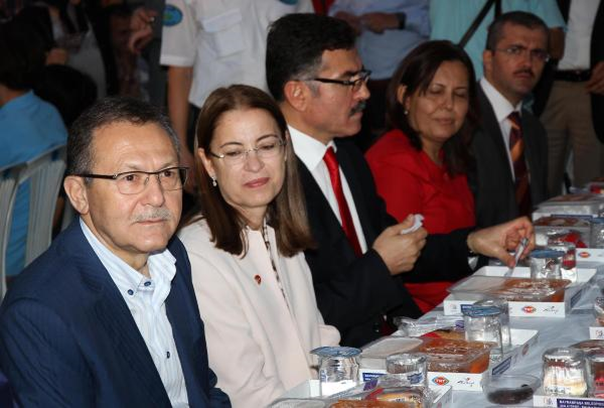 Bakan İslam: "Recep Tayyip Erdoğan\'ı 10 Ağustos\'ta Köşk\'e Göndermeyi Planlıyoruz"