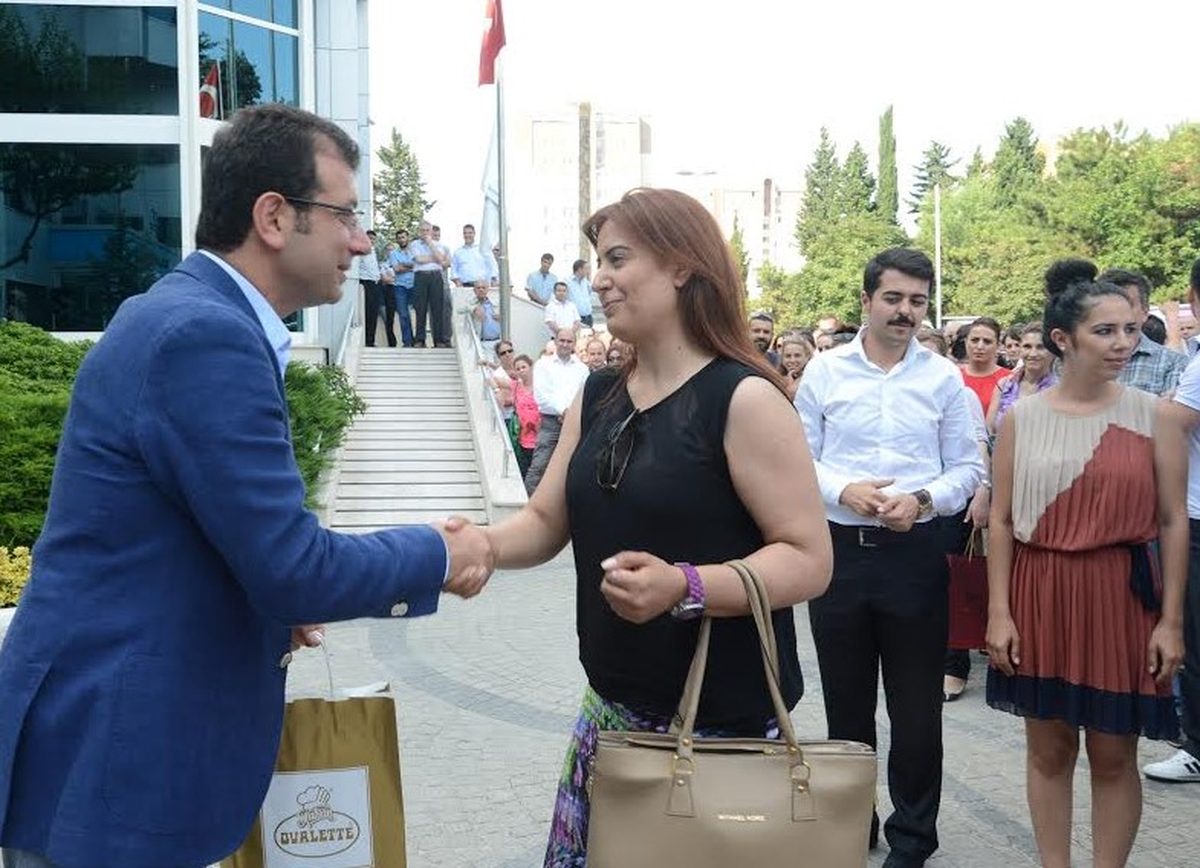 Başkan İmamoğlu, İlk Personeliyle Bayramlaştı