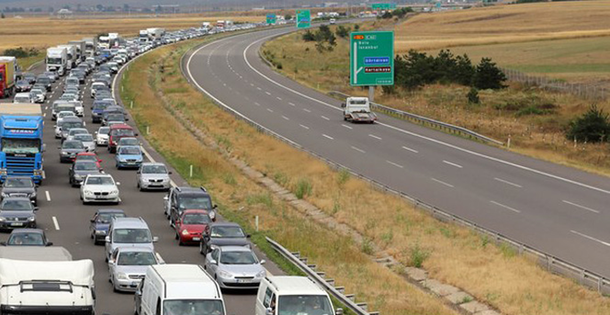 Bayram Seyahatinde Saat 12.00 ile 16.00\'ya Dikkat