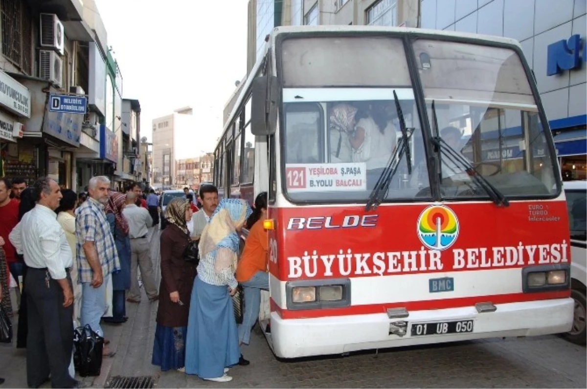 Adana'da Ulaşım Bayramda Bedava