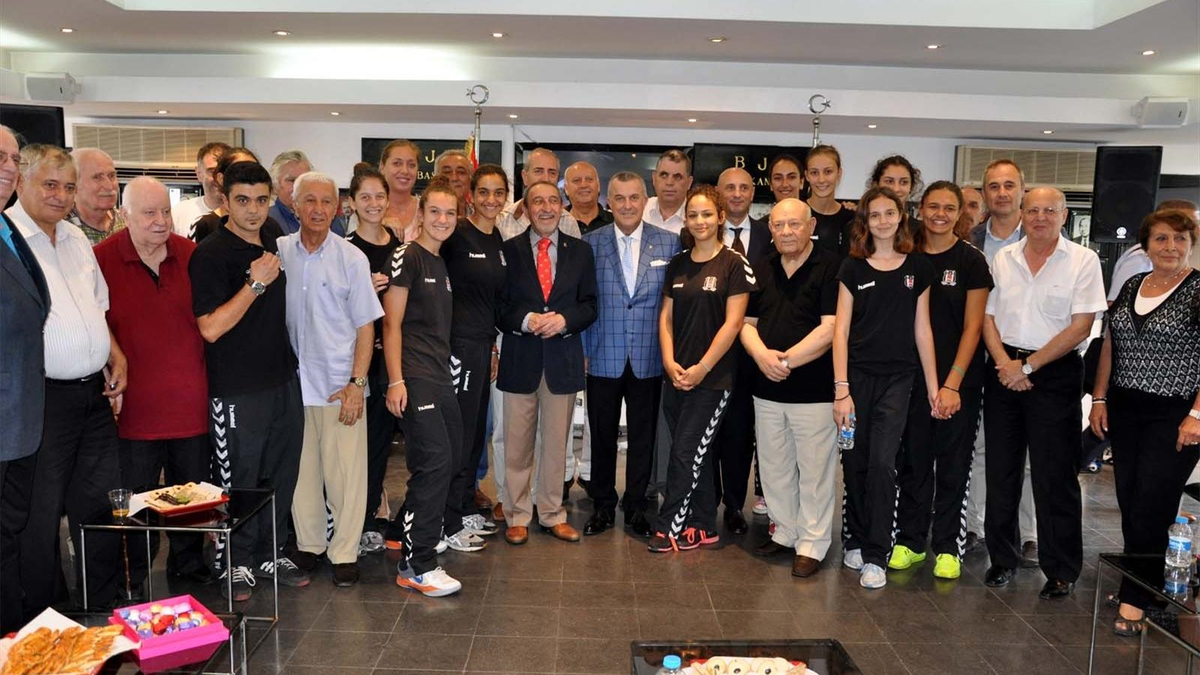 Beşiktaş, Bayramı Erken Kutladı