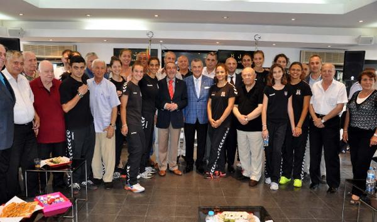 Beşiktaş\'ta Bayramlaşma Töreni Yapıldı