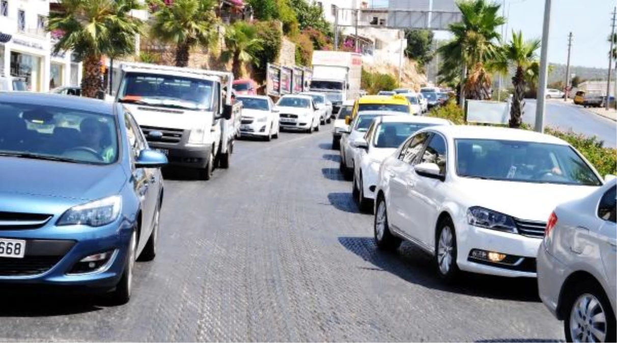 Bodrum\'a 47 Uçakla 10 Bin Kişi Geldi