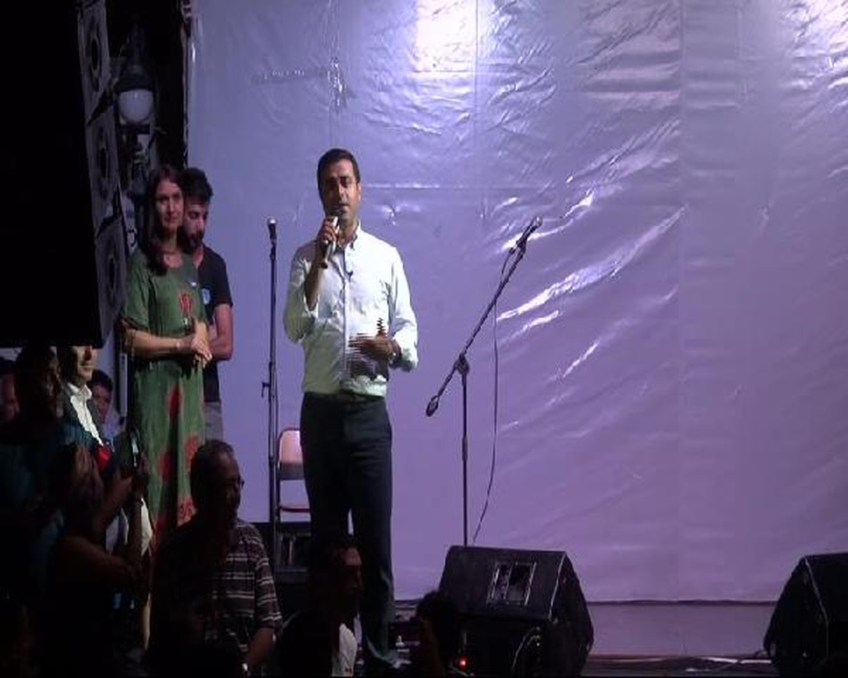 Demirtaş Yoğurtçu Parkı\'ndaki Foruma Katıldı