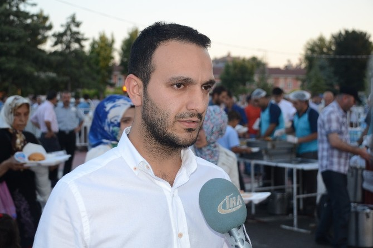 Genç Müsiad, Esenlik\'in Çadırında İftar Verdi