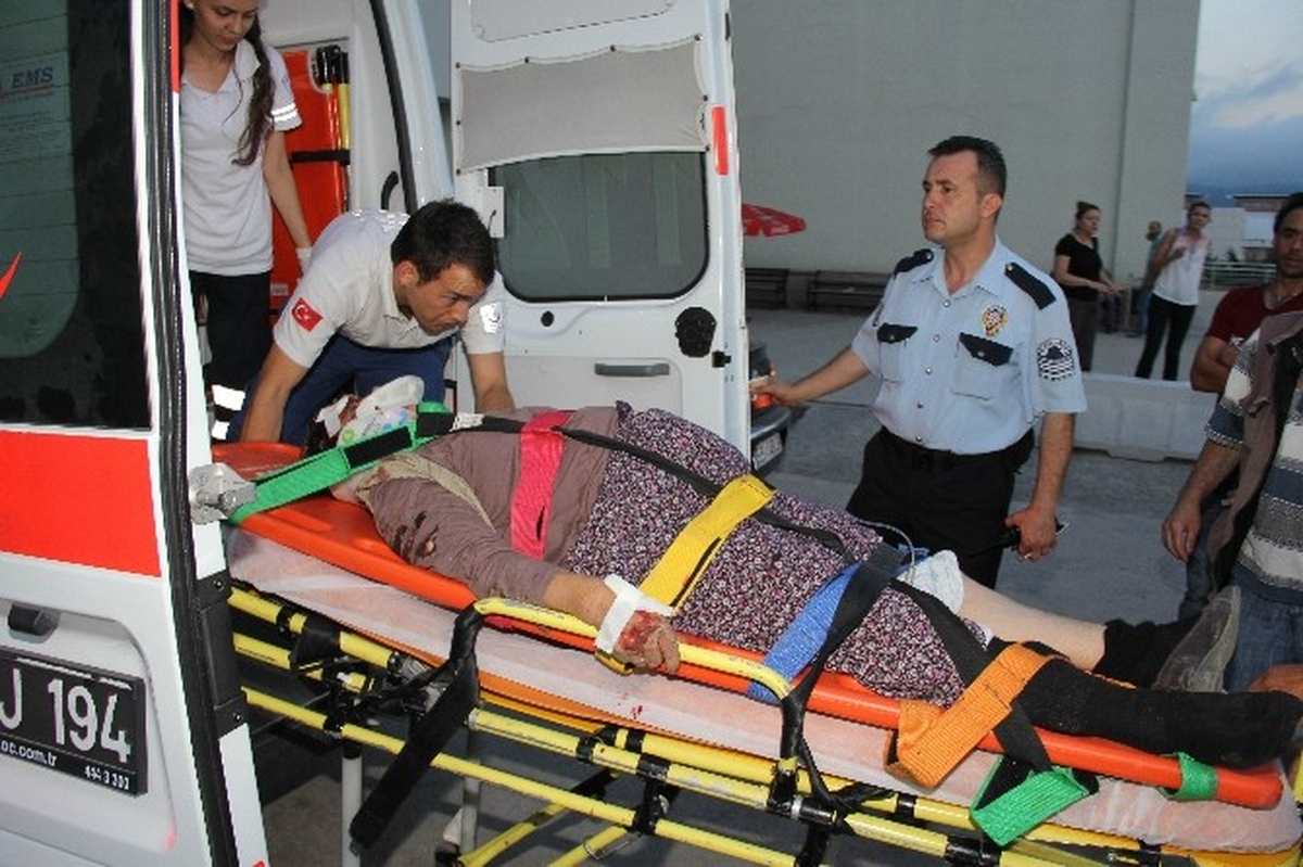 Feci Kazada Yaralanan Anne de Hayatını Kaybetti