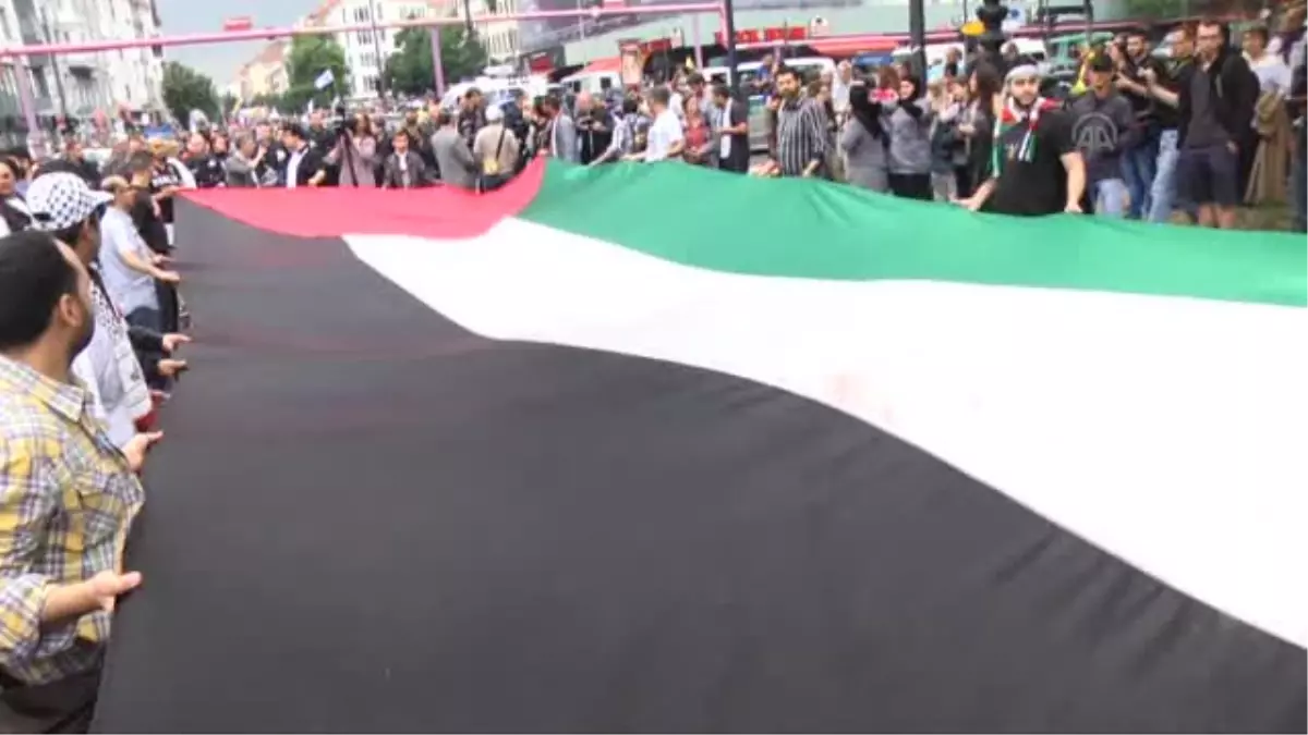 İsrail\'in Gazze\'ye saldırıları protesto edildi -