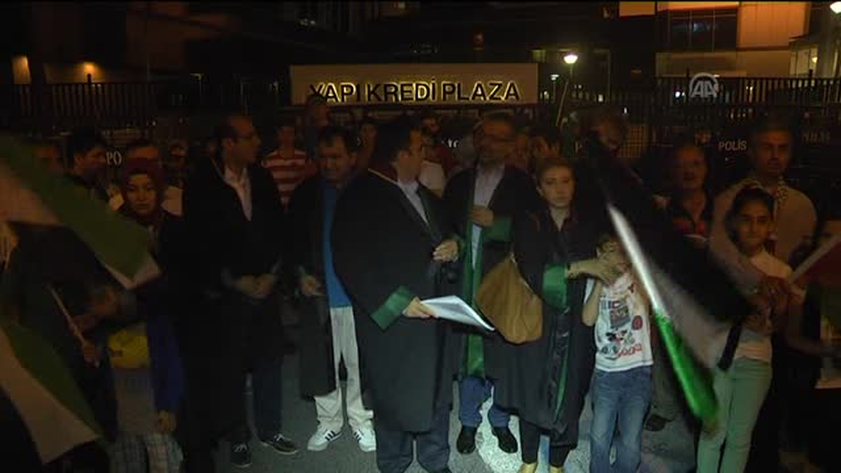 İsrail\'in Gazze\'ye yönelik saldırılarının protesto edilmesi -