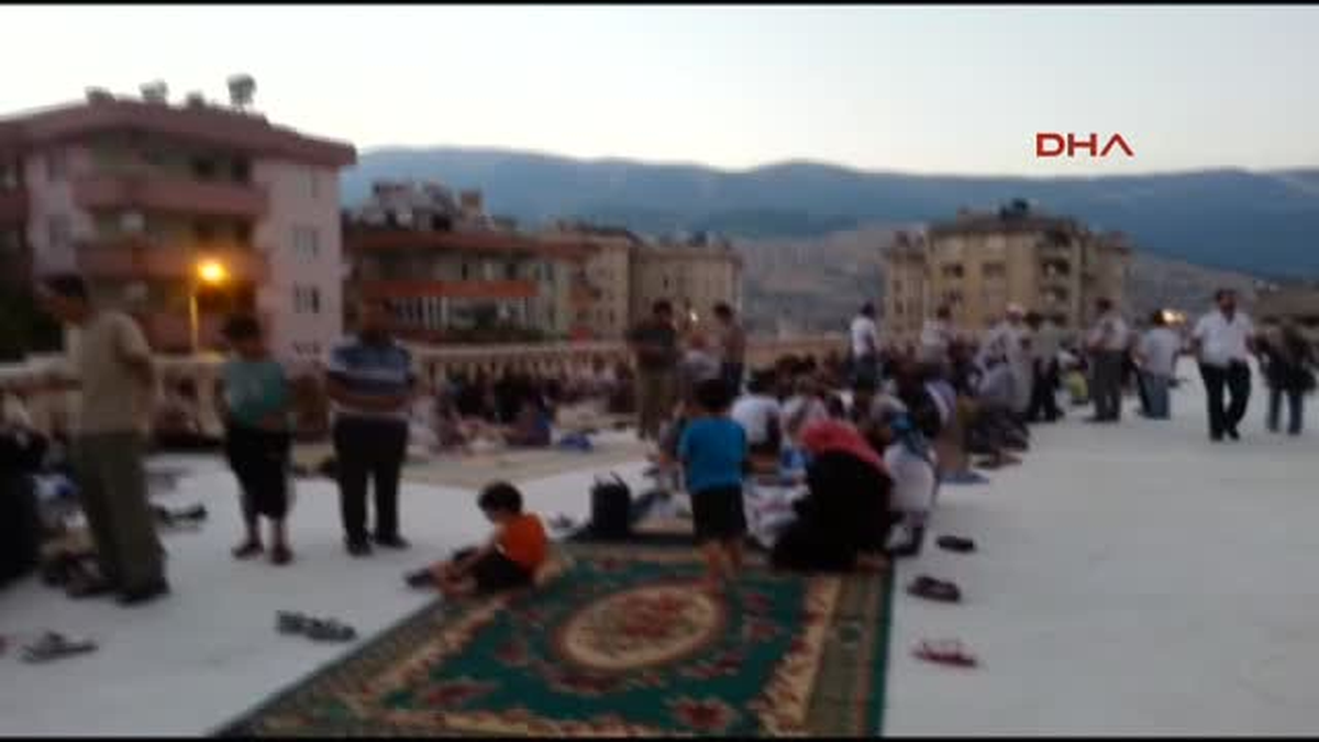 Kahramanmaraş\'ta Suriyeliler\'e Kardeşlik İftarı