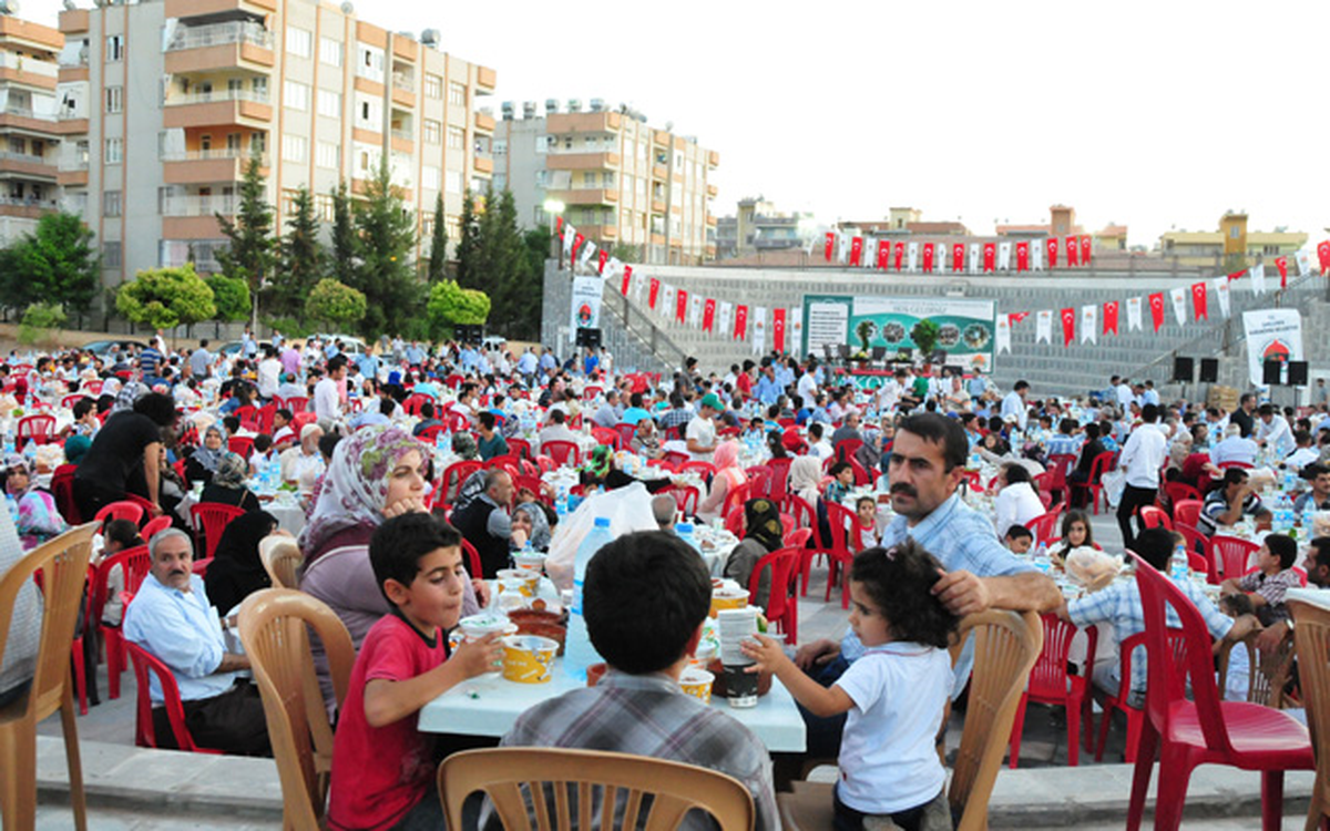 Karaköprülüler Aynı Sofrada Buluştu