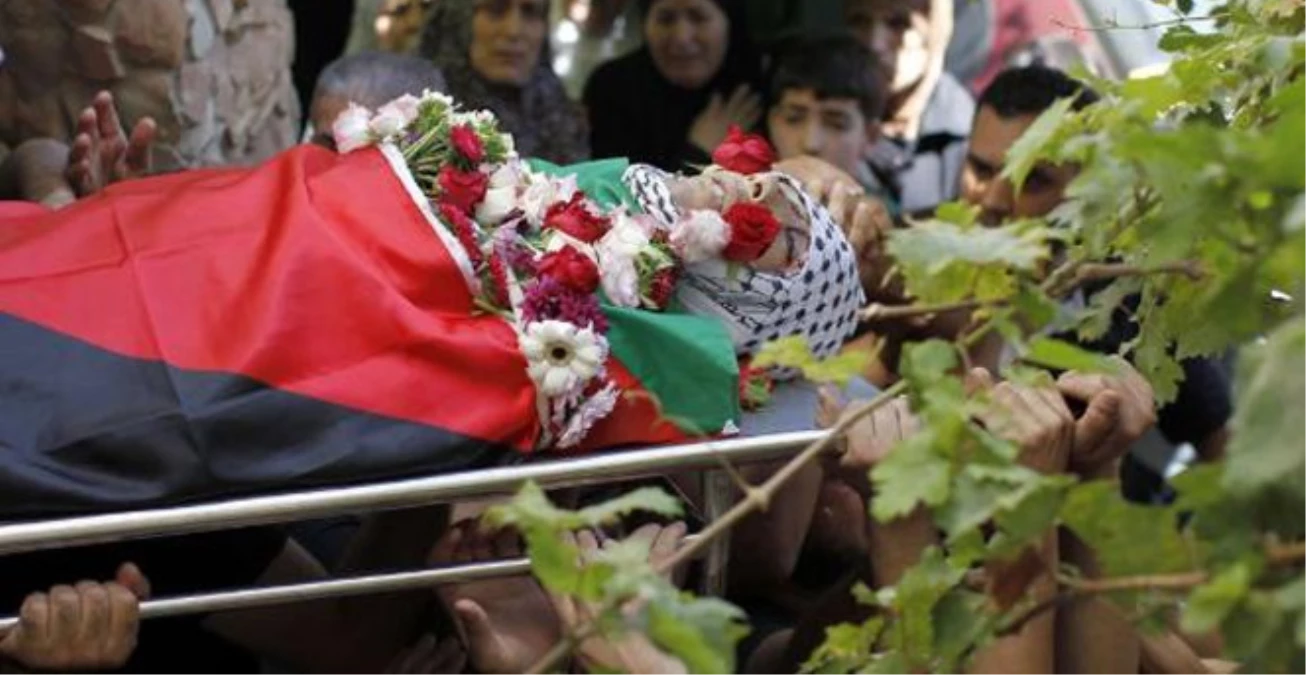 Ramallah'ta Ölen Muhammed'in Cenaze Töreninde Gözyaşları Sel Oldu