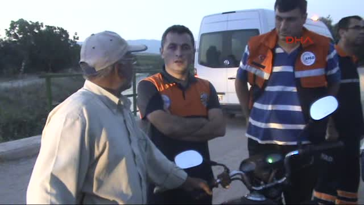 Salihli\'de Sulama Kanalına Giren Genç Boğuldu