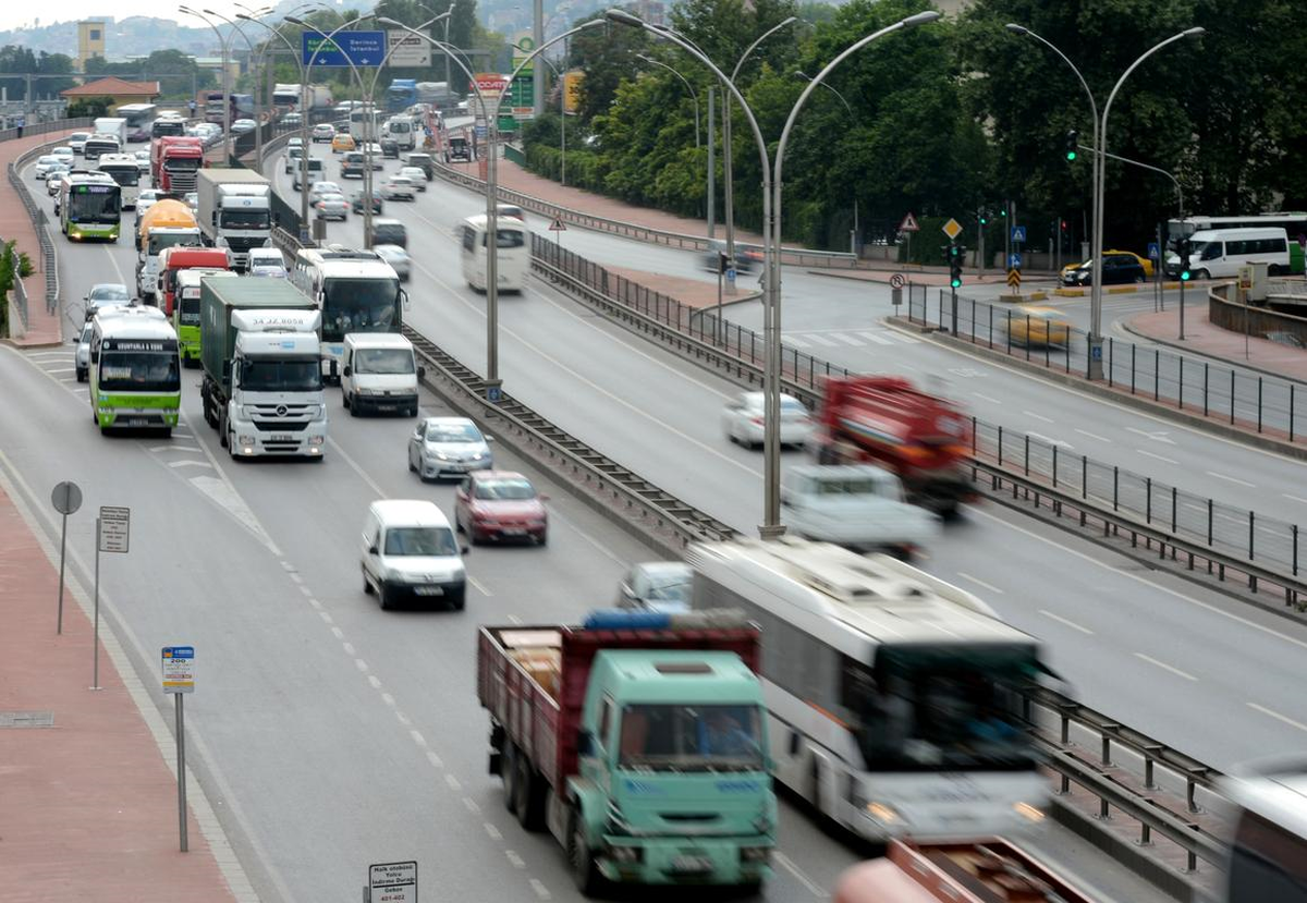 Tem Otoyolunda Bayram Tatili Yoğunluğu