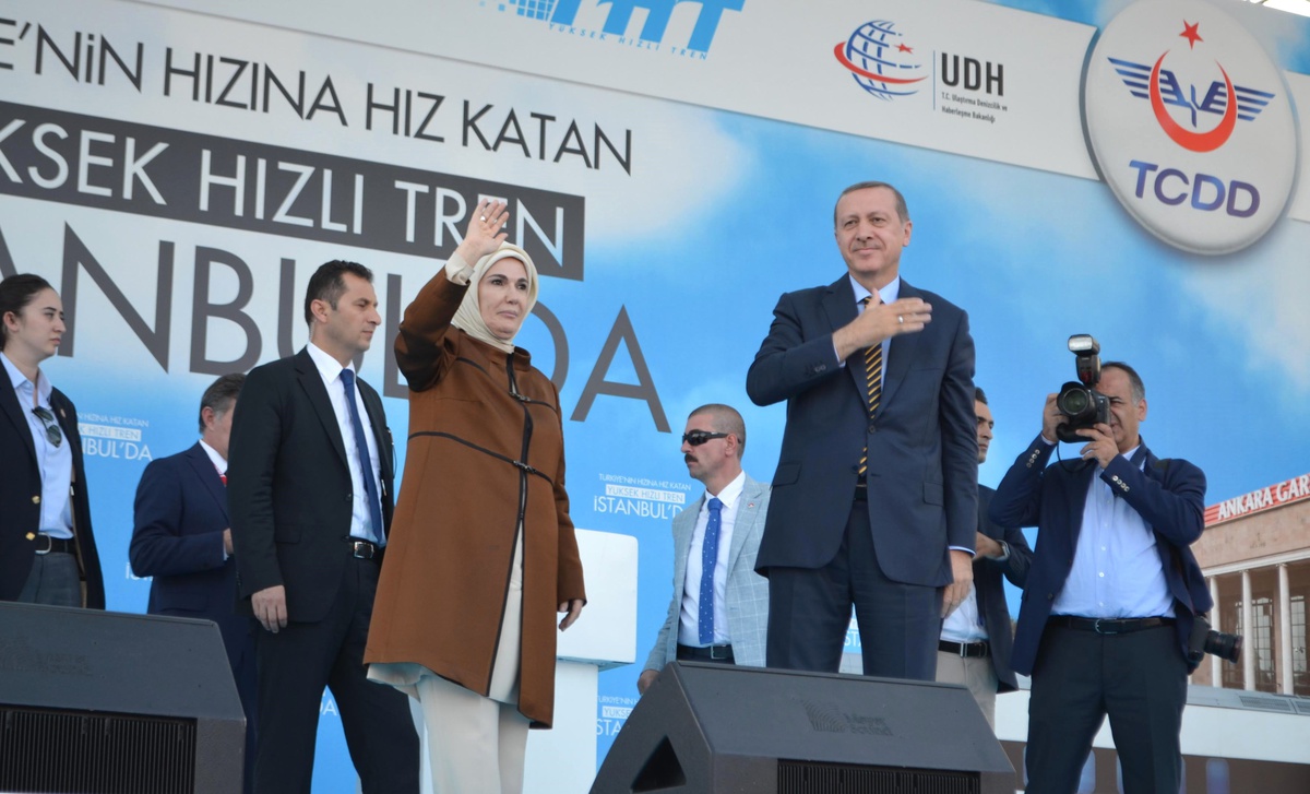 Tutuklanan Polise Kur\'an-ı Kerim Tavsiyesi