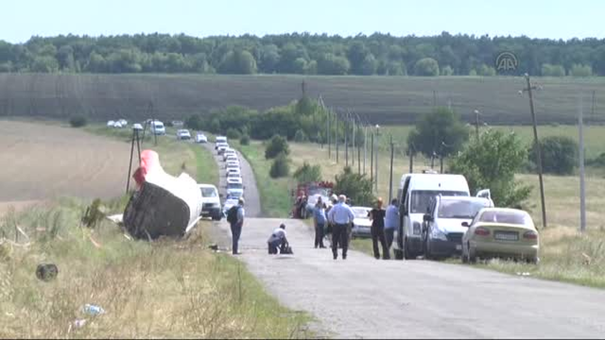 Ukrayna\'da düşen yolcu uçağı - Olay yeri inceleme -