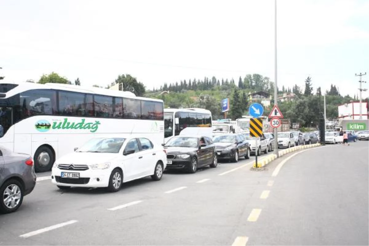 Yollarda Bayram Trafiği Alarmı (2)