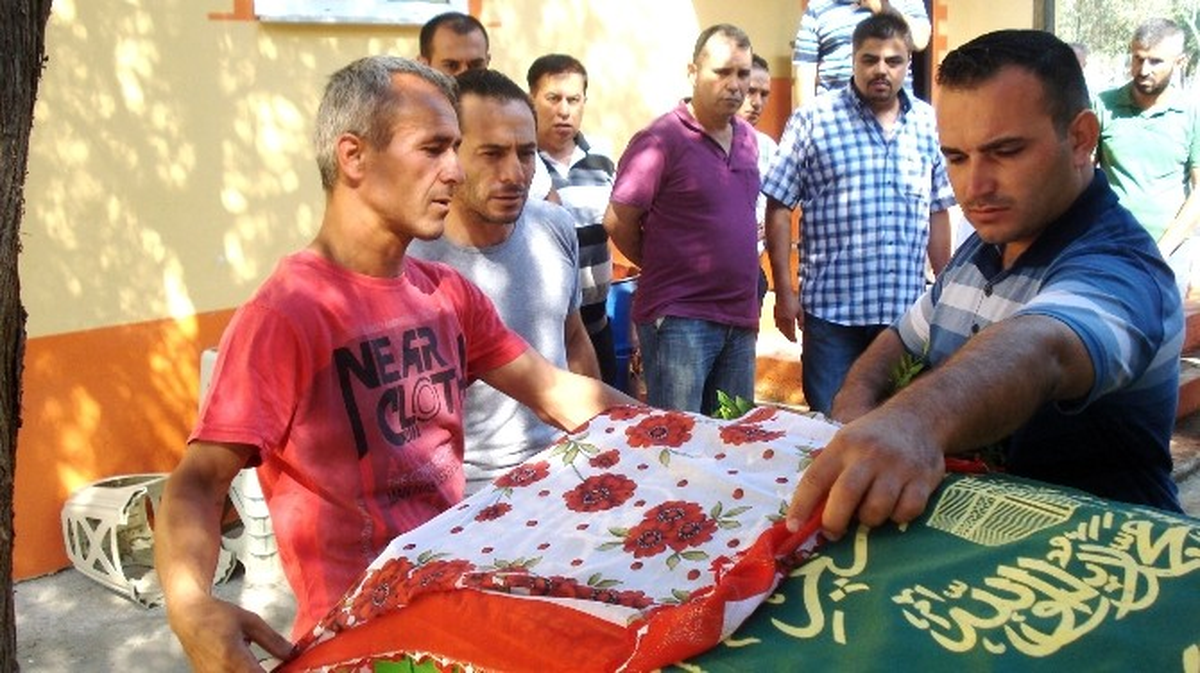 Ağaç Altında Kalarak Hayatını Kaybeden Altay Sarıgöl\'de Toprağa Verildi