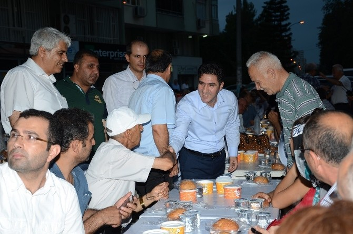 AK Parti Seyhan İlçe Teşkilatından Son İftar