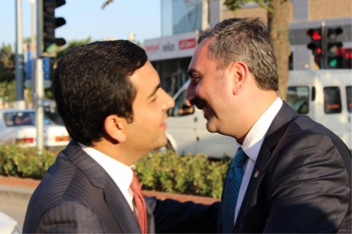 AK Parti Yerel Yönetimler Genel Başkan Yardımcısı Abdülhamit Gül Kırşehir\'de Paralel Yapıyı Anlattı