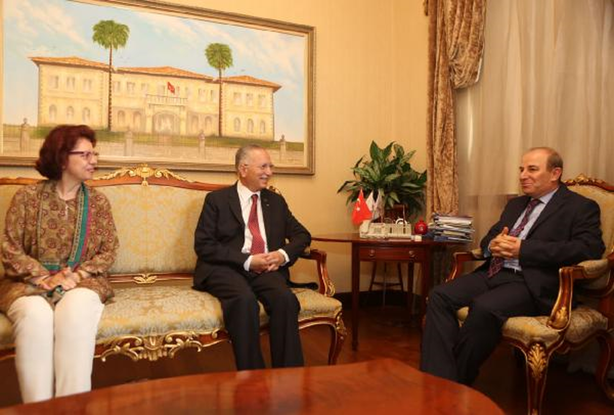Cumhurbaşkanı Adayı İhsanoğlu, Antalya\'da