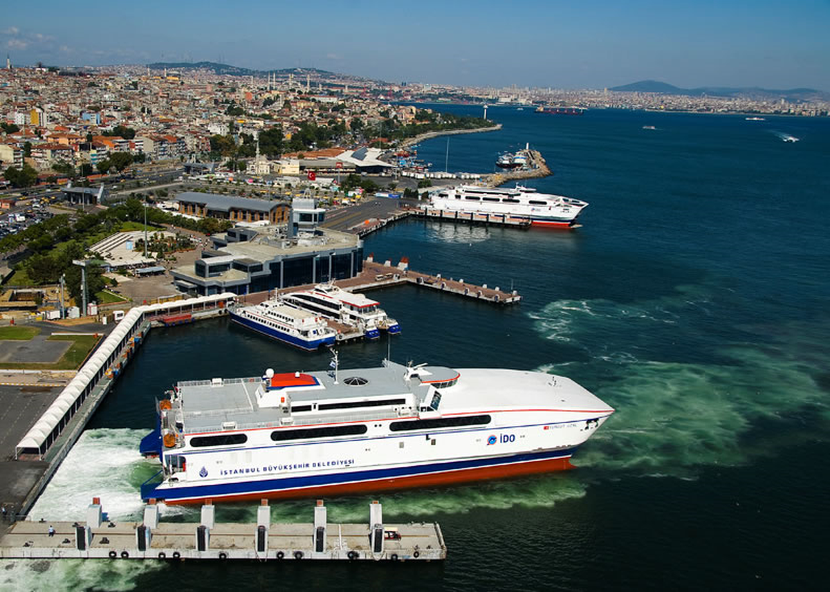 Balıkesir\'de Bayram Tatili Yoğunluğu