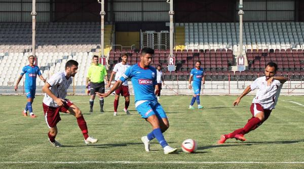 Bandırmaspor, Özel Maçta Çanakkale Dardanel\'i Farklı Yendi: 5-0