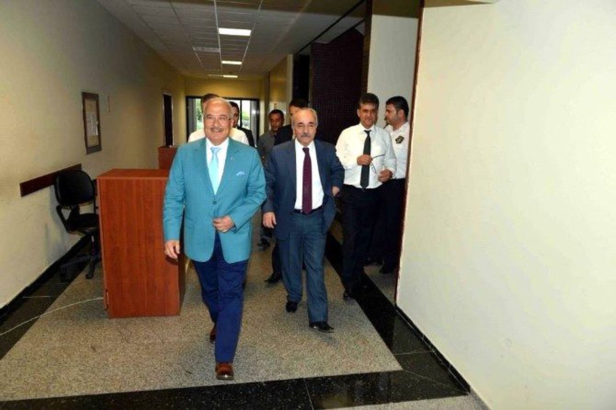 Başkan Kocamaz Yenişehir\'de Temaslarda Bulundu